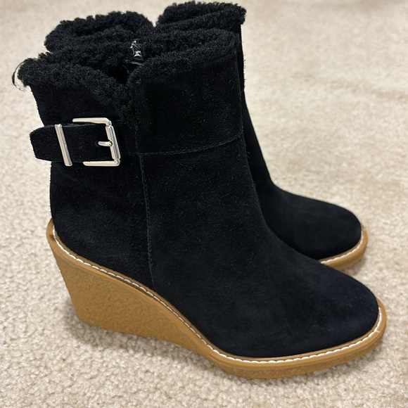 NWOT Franco Sarto Ulayna Suede Faux Shearling Wedge Booties Women’s 7.5 Black - Picture 4 of 11